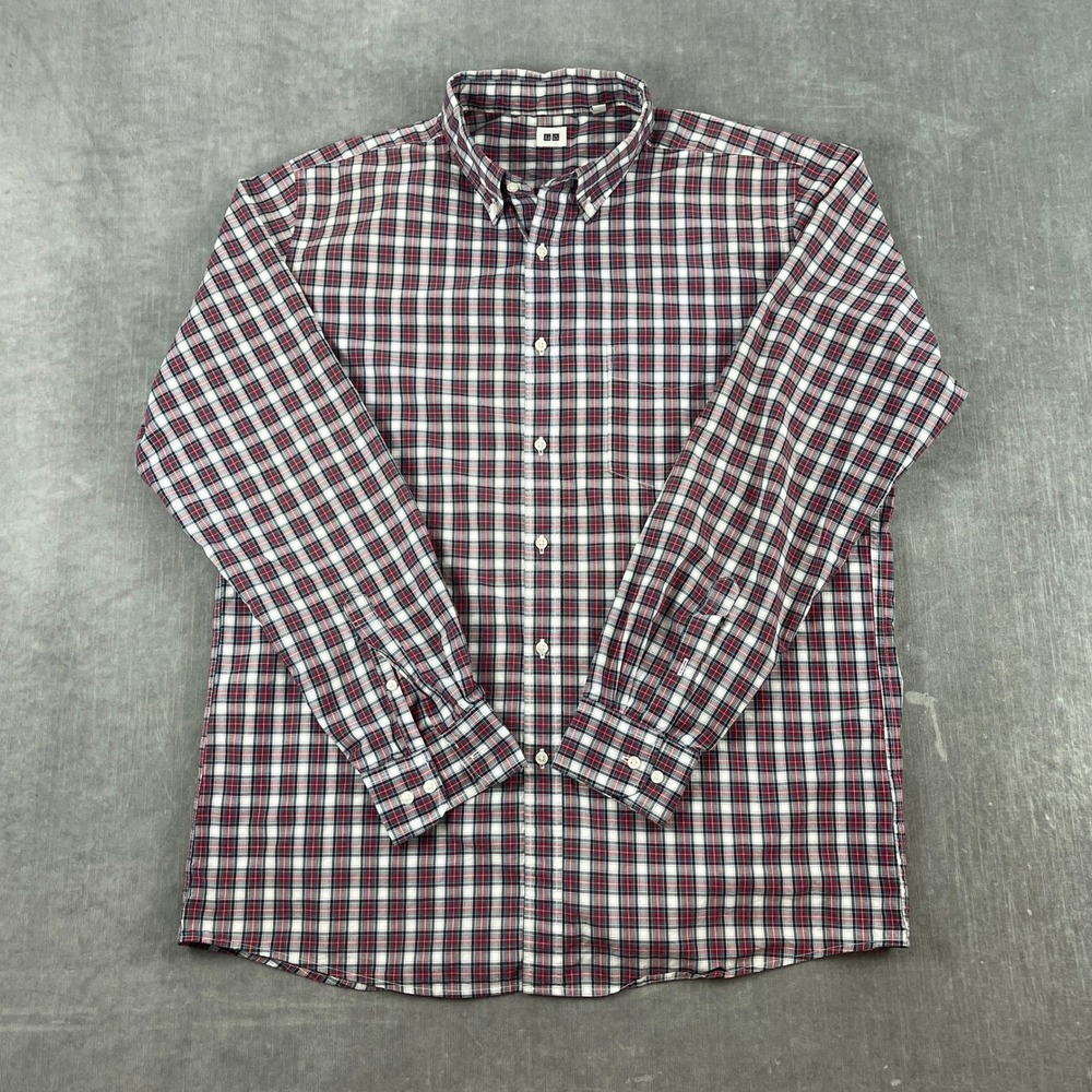 Uniqlo Men XL Red White Navy Blue Plaid Button Down Long Sleeve Shirt
